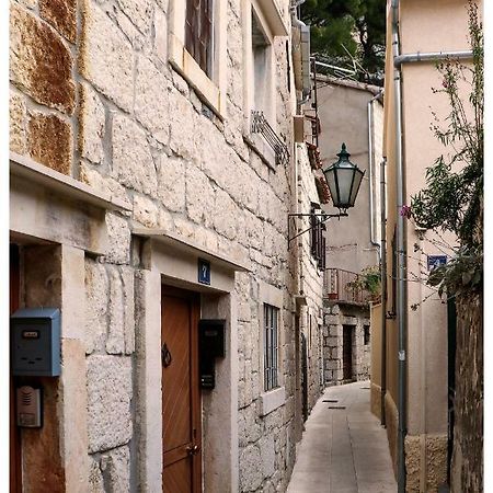 אומיס Apartments Mirabella מראה חיצוני תמונה