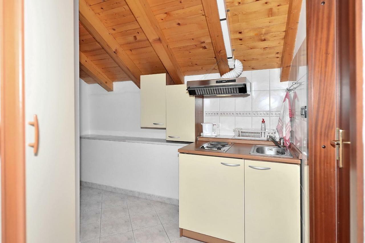 אומיס Apartments Mirabella מראה חיצוני תמונה